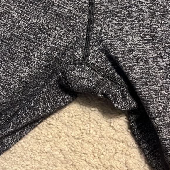 Lululemon workout pants. - Picture 5 of 5